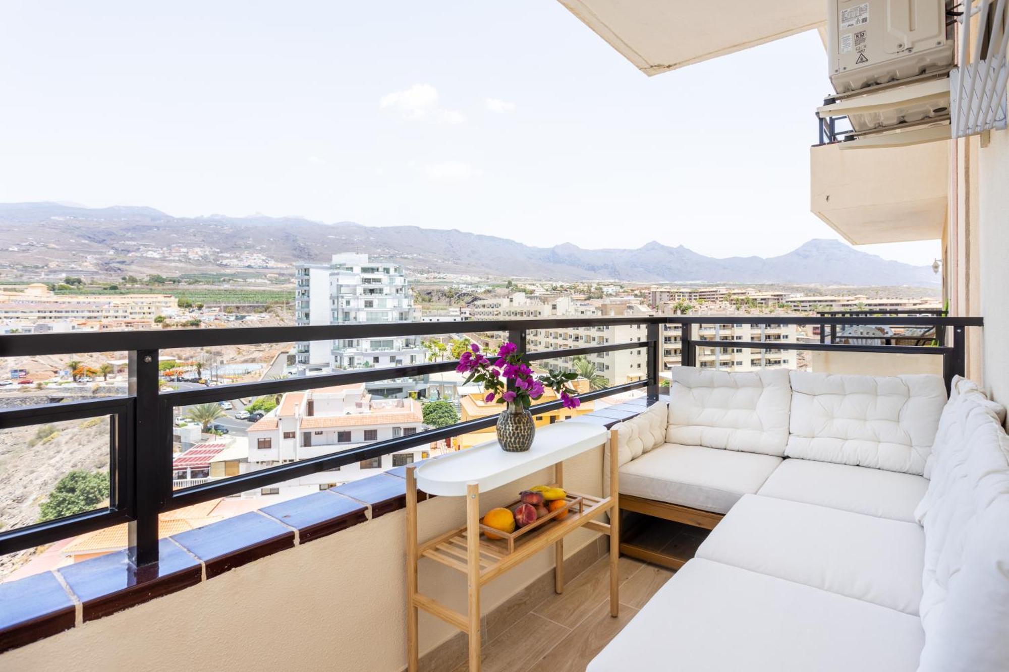 On The Paraiso Playa, Sea Views Apartment Playa Paraiso (Tenerife)