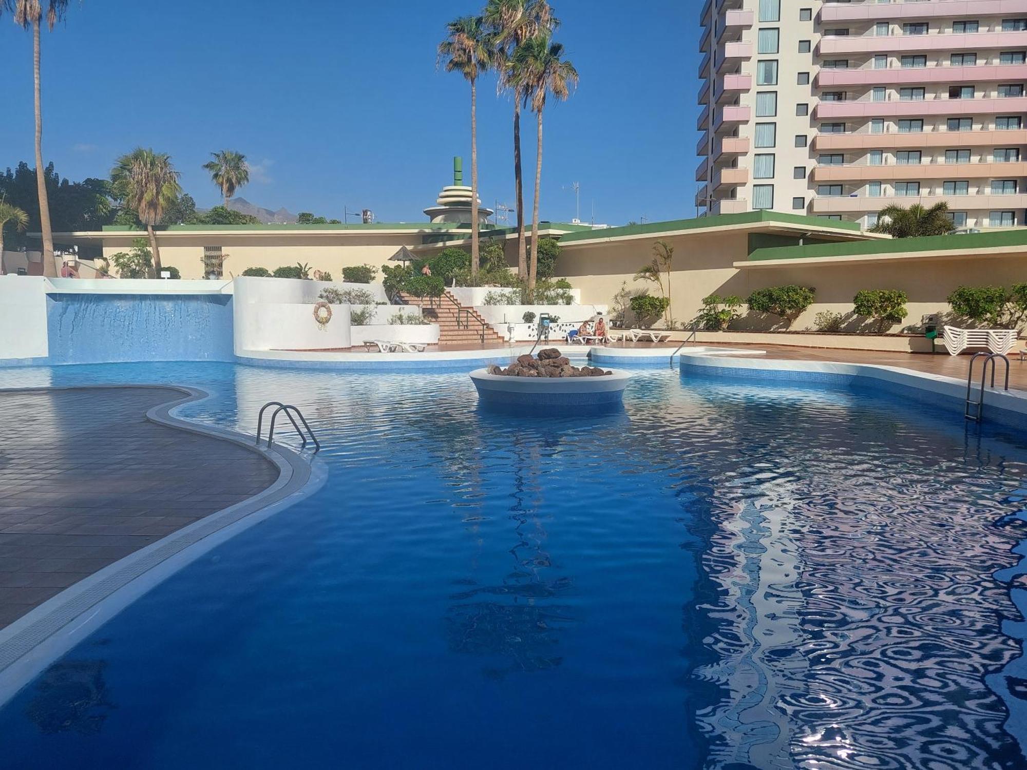 Appartement On The Paraiso Playa, Sea Views